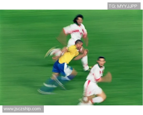 足球明星信息网站全面解析球员动态与职业生涯成就