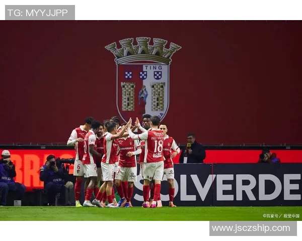 利兹联与巡游者激战在即谁能在这场对决中笑到最后